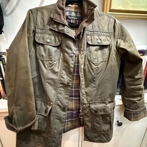 Barbour Classic Beadnell Waxed Jacket